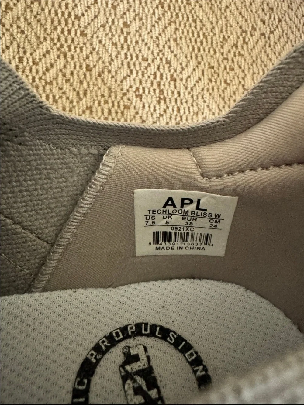 Women’s APL Techloom Bliss Size 7.5